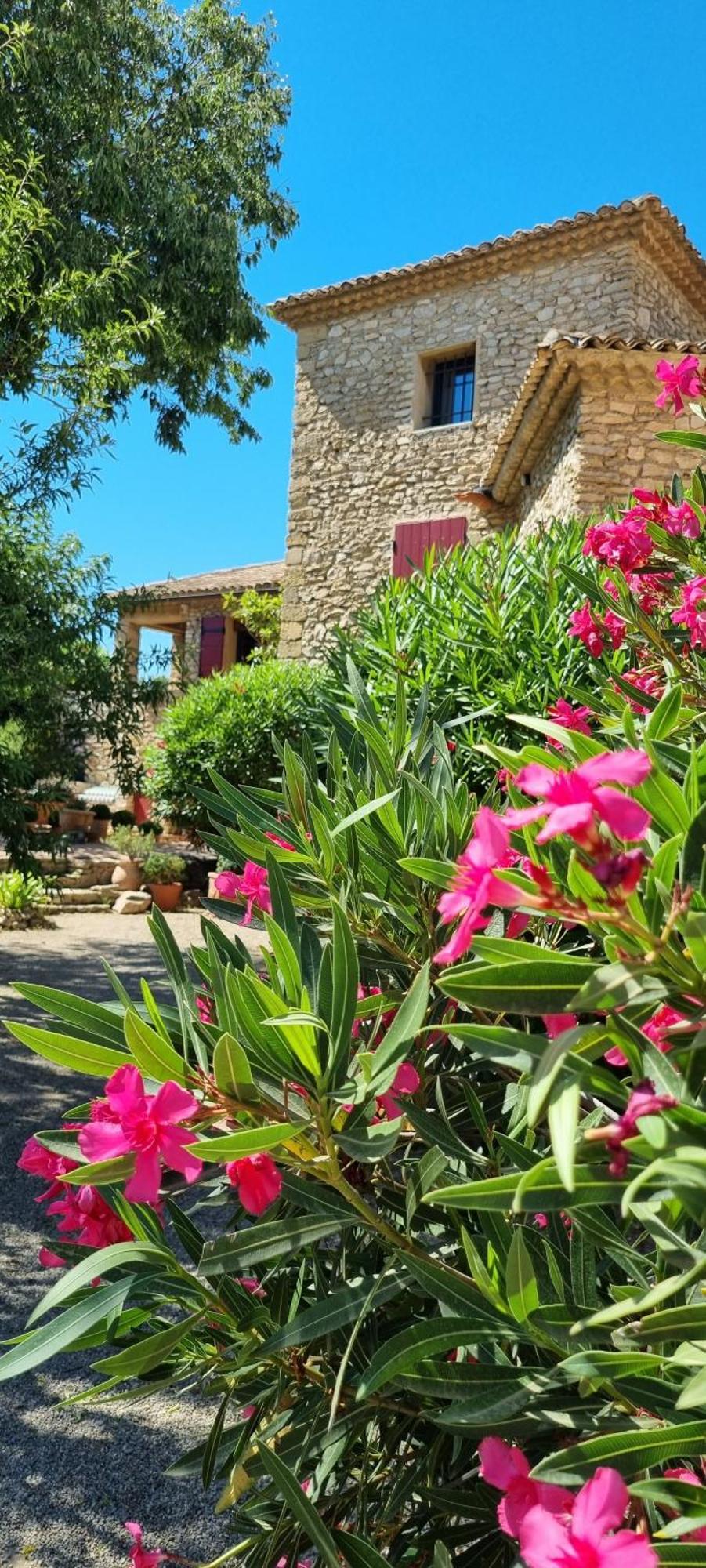 Отель Moulin Aurelia La Barben Экстерьер фото